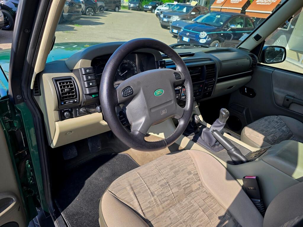 Land Rover Discovery 2.5 TD5 "S" BELIZE GREEN