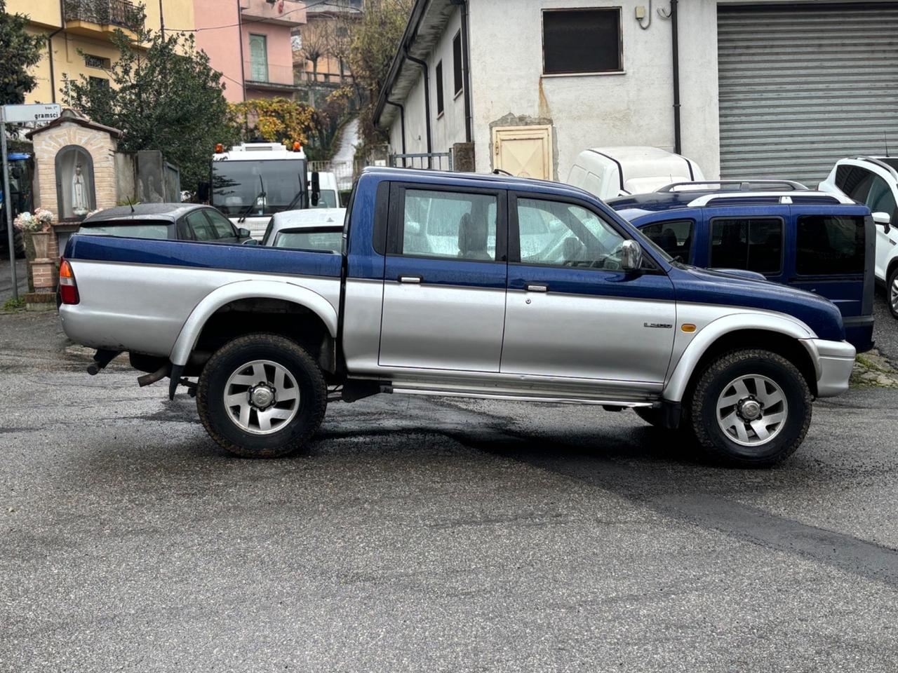 Mitsubishi L200 2.5 TDI 4WD Club Cab Pup. GLS Targ.