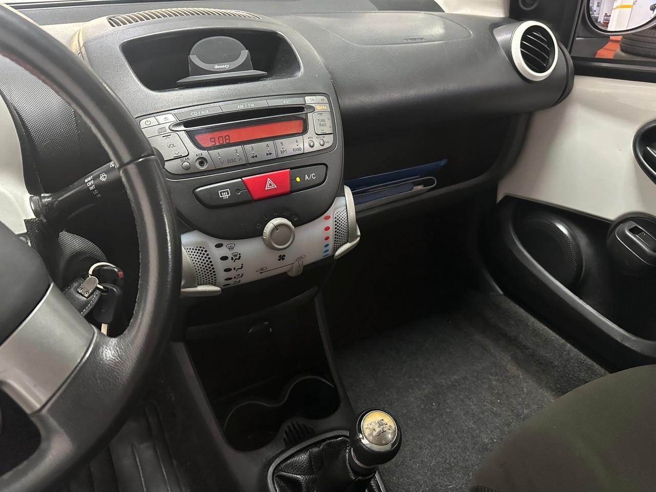 Peugeot 107 1.0 68CV 5p. Superga