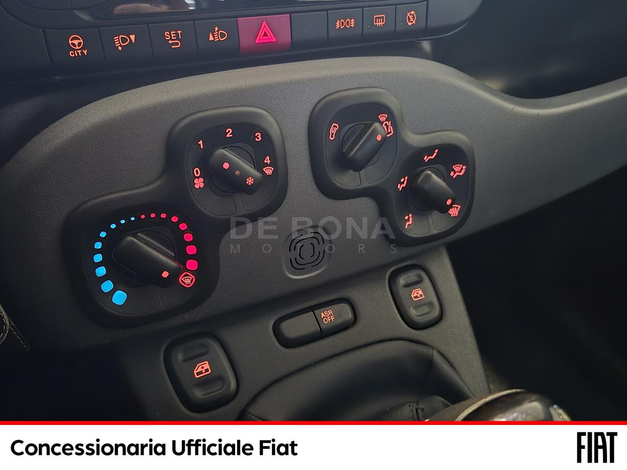 Fiat Panda 1.0 hybrid city cross s&s 70cv