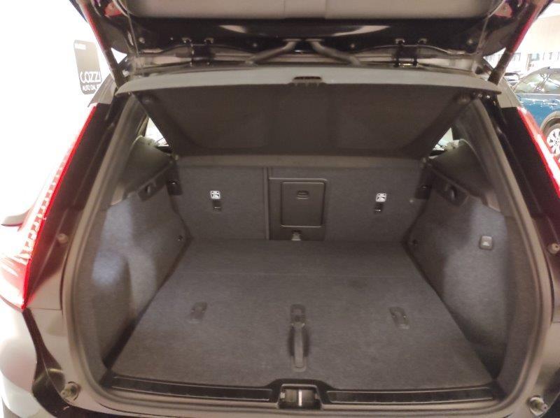 VOLVO XC40 (2017-->) - XC40 B3 automatico Core