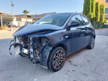Lancia Ypsilon 1.3 M-jet 95cv 2015 SINISTRATA