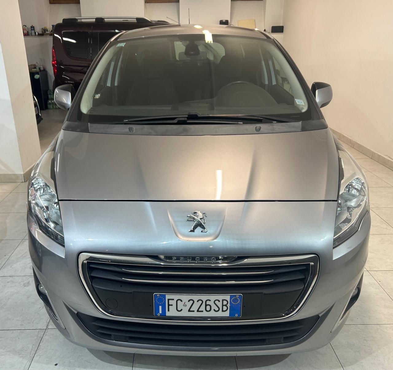 Peugeot 5008 1.6 BlueHDi 88kw 7 POSTI