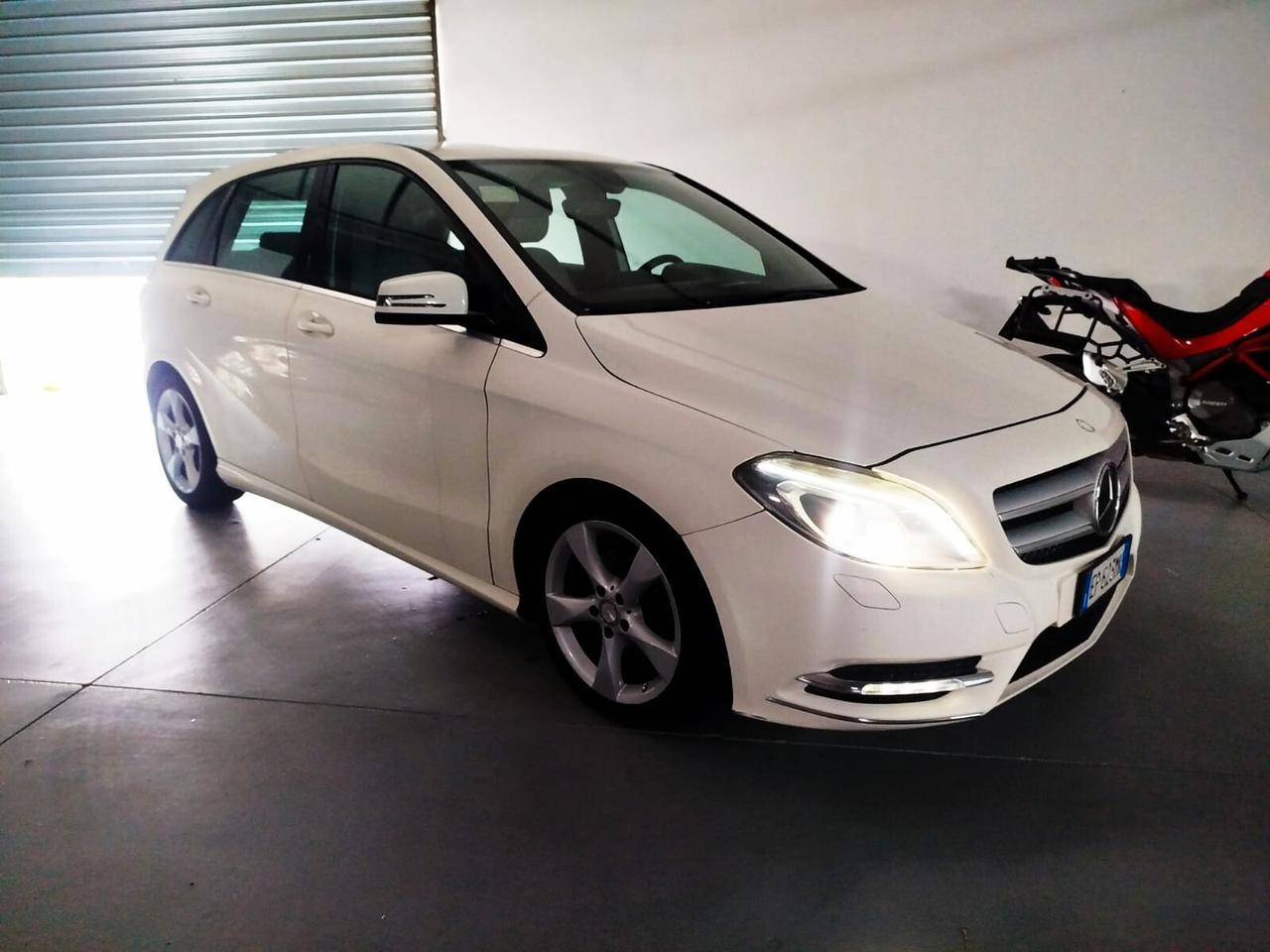 Mercedes-benz B 180 B 180 CDI Automatic Executive