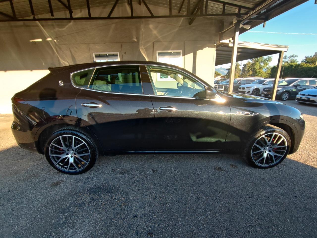 Maserati Levante V6 Diesel 275 CV AWD