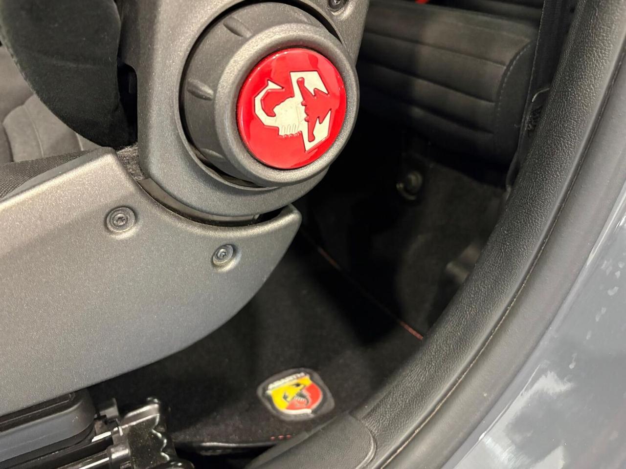 Abarth 595 1.4 t-jet Competizione 180cv