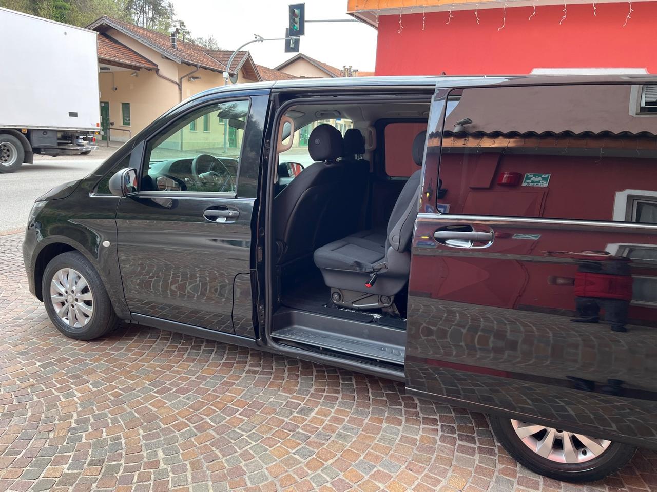 Mercedes-benz Vito 2.2 114 CDI - 9 POSTI