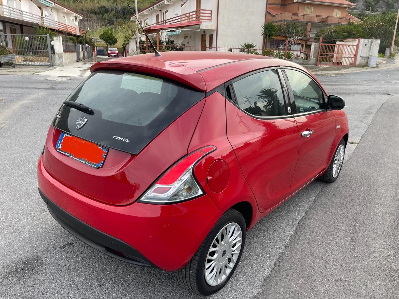 Lancia Ypsilon 1.2 69 CV 5 porte GPL Ecochic Gold