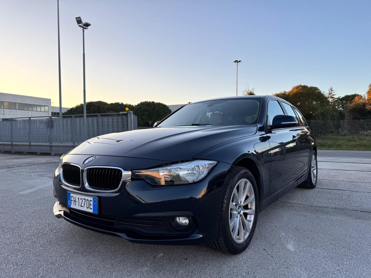 BMW 320d Automatic Touring XDrive - Navi 17