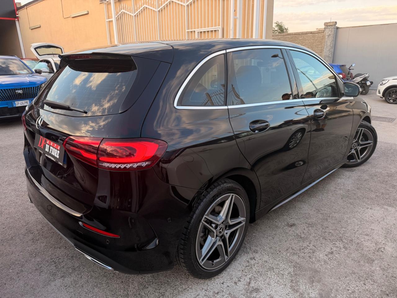 Mercedes-benz B 180 d Automatic Premium AMG KIT LUCI