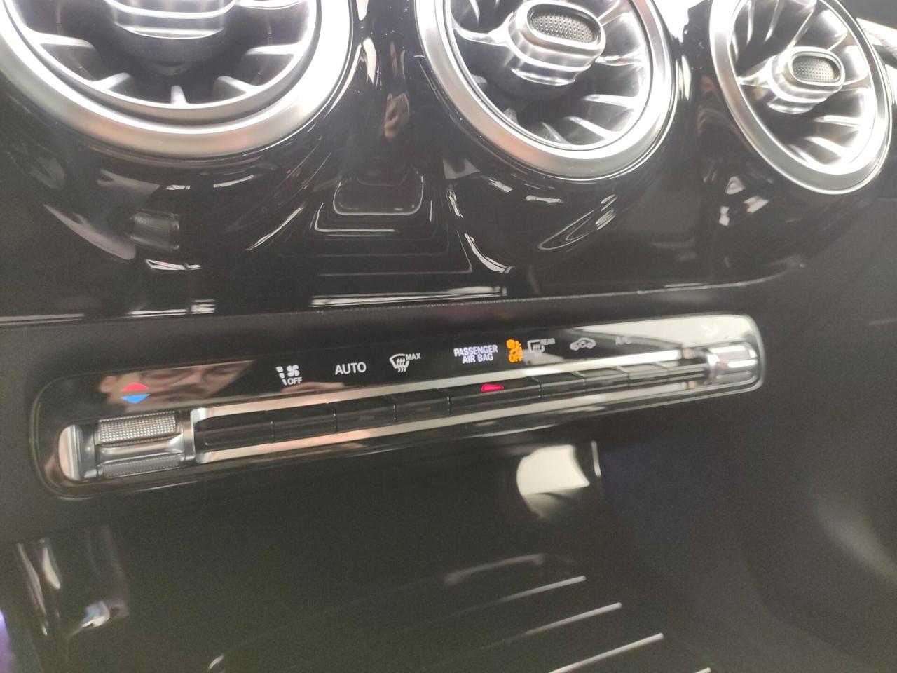 Mercedes-benz A 180 d Automatic Premium -AMG