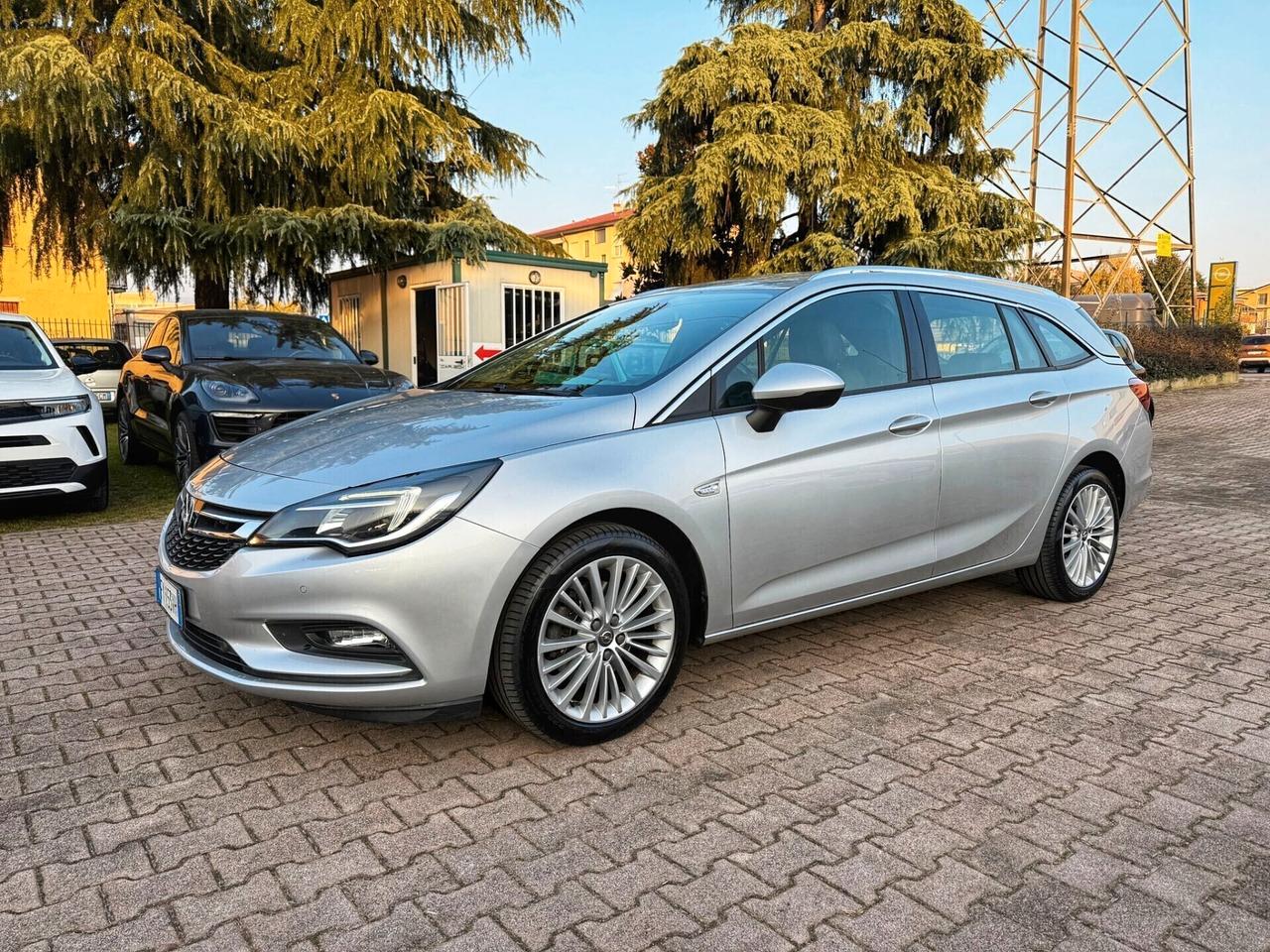 Opel Astra 1.6 CDTi 136CV aut. Sports Tourer Innovation NAVIGA CRUISE SENSORI PDC