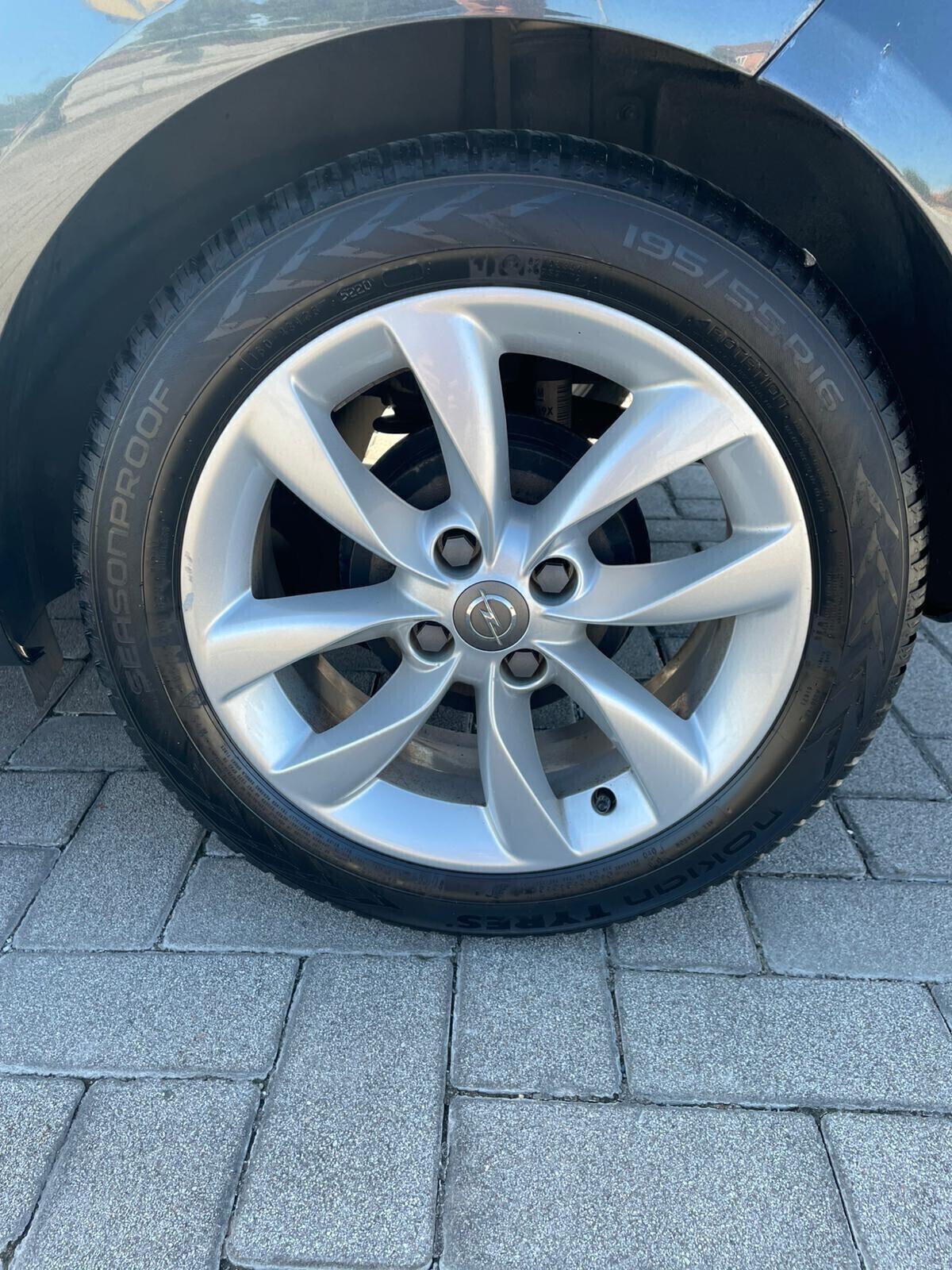 Opel Adam 1.2 70 CV 12 MESI GARANZIA OK NEOP