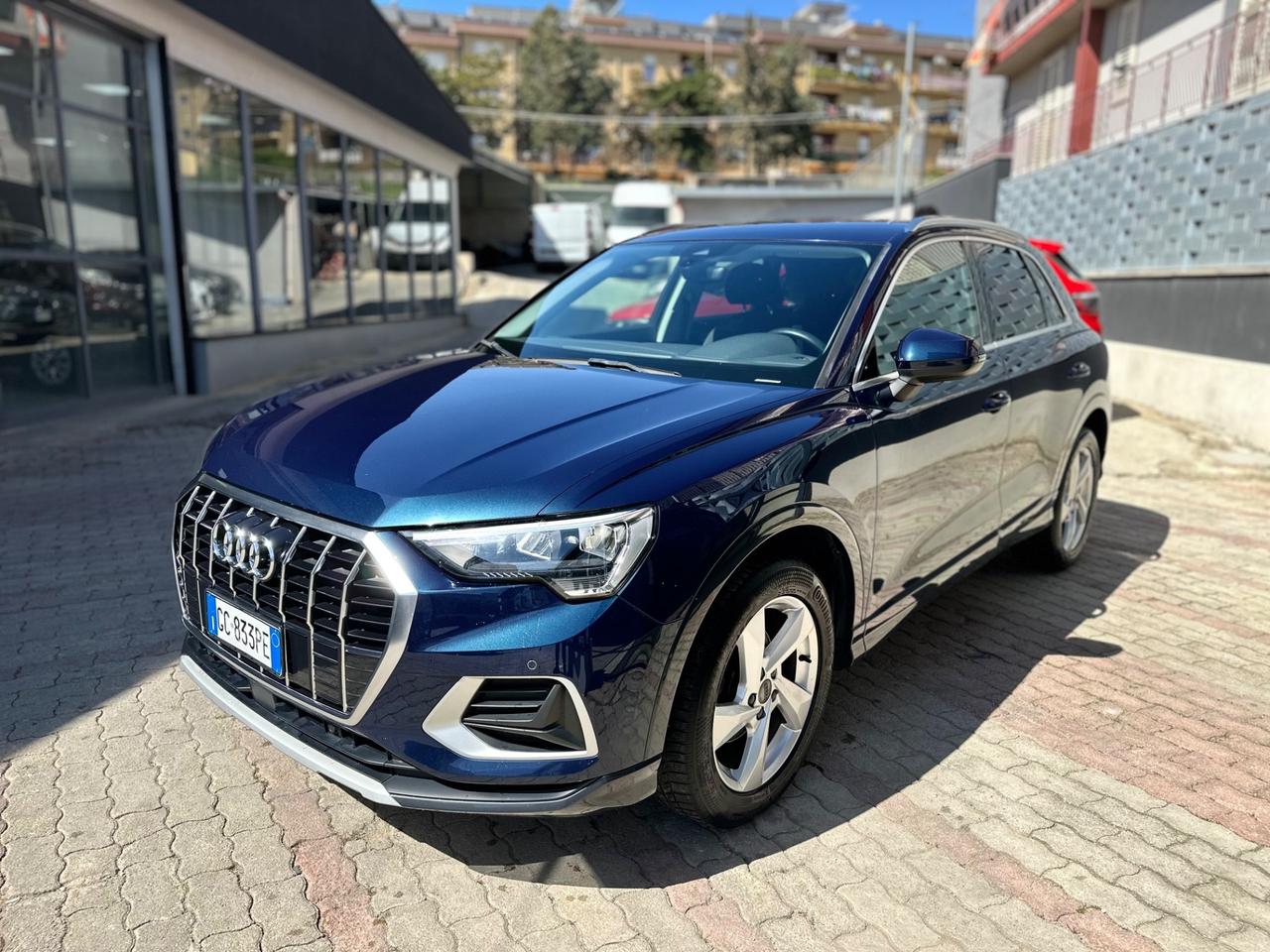 Audi Q3 35 TDI quattro 150 S Tronic NAVI LED 2021