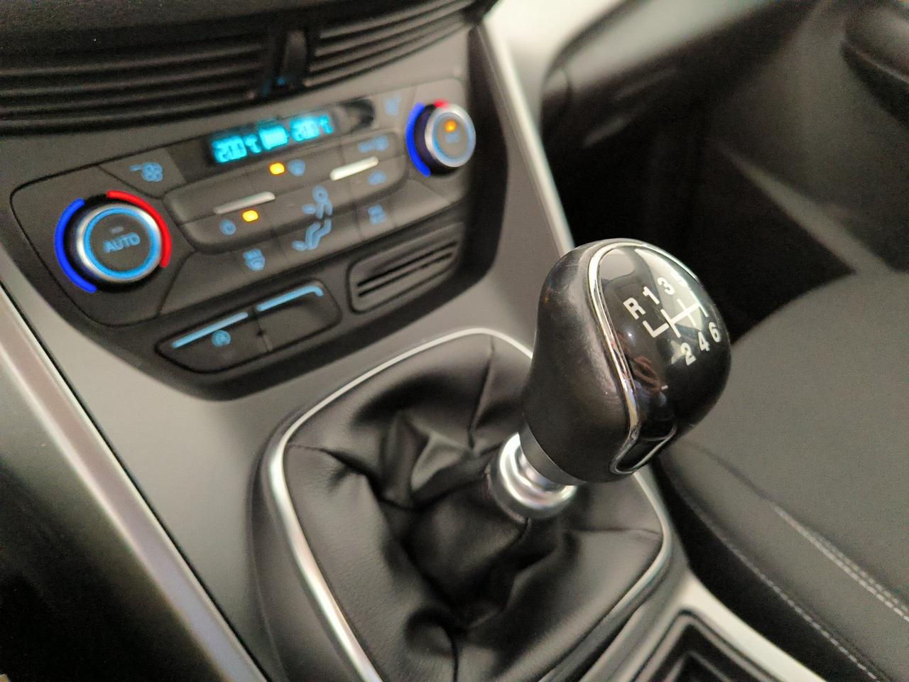 Ford Kuga 1.5 tdci titanium business s&s 2wd 120cv