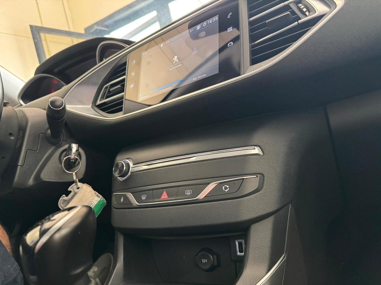 Peugeot 308 PureTech Turbo 130 S&S Allure