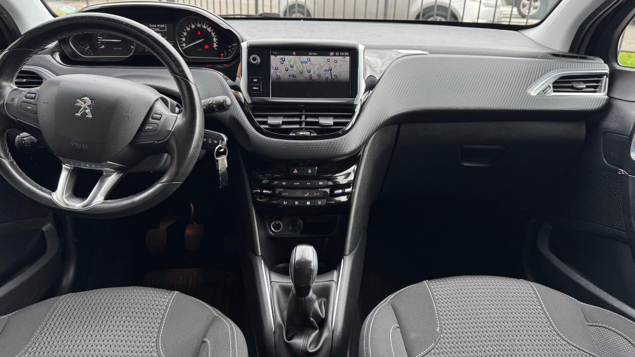Peugeot 208 PureTech 82 5 porte Allure NAVI CAMERA