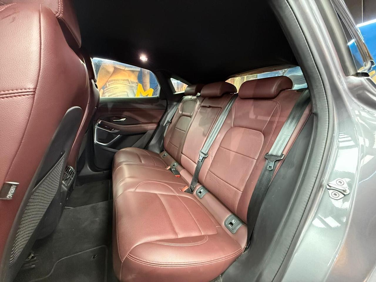 Jaguar E-Pace 2.0D I4 204 CV AWD Auto R-Dynamic HSE (677)