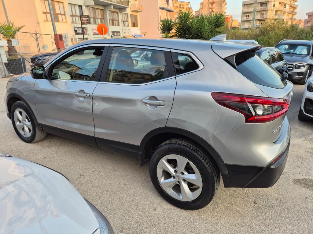 Nissan Qashqai 1.5 dCi 115CV E6 NAVI CAMERA