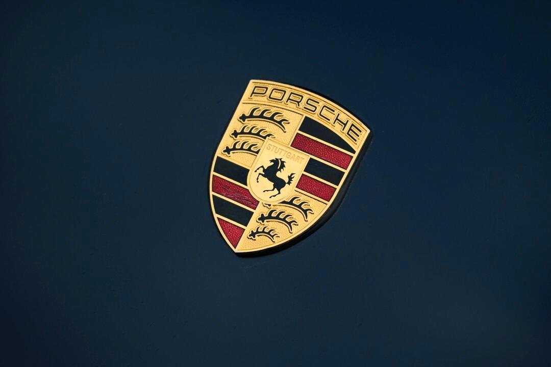 Porsche 993 Carrera 4S