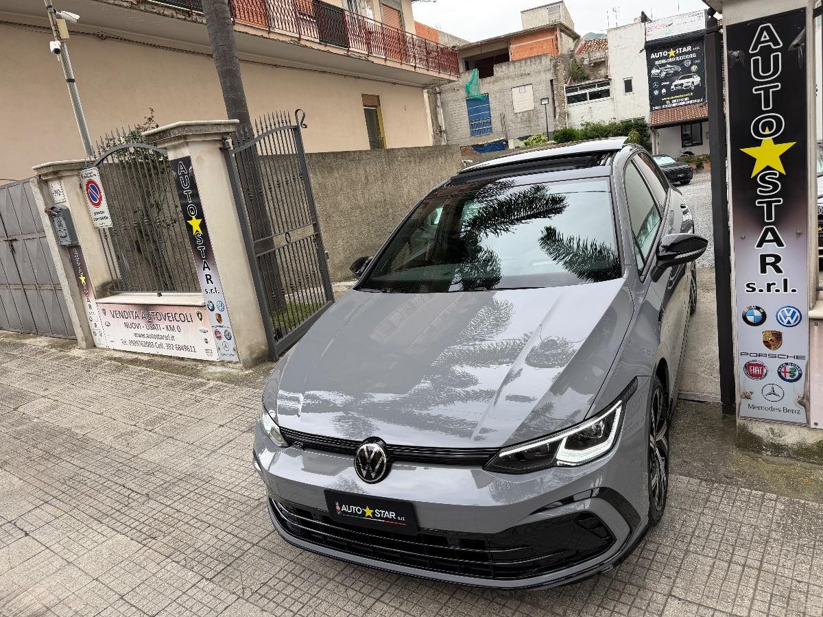 Volkswagen Golf 8 R-line 2.0 TDI 150 CV