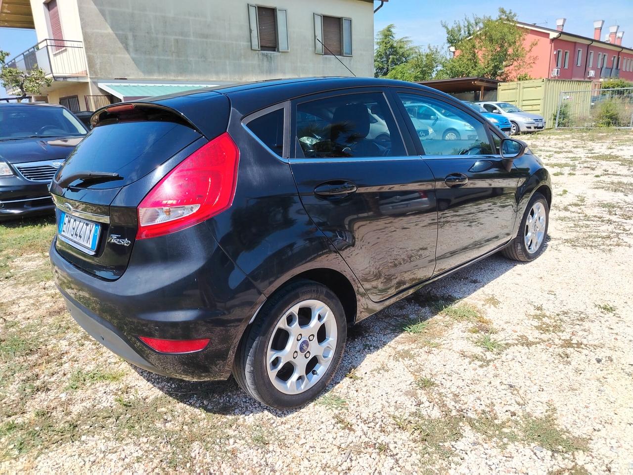 Ford Fiesta 1.4 5 porte Bz.- GPL Titanium