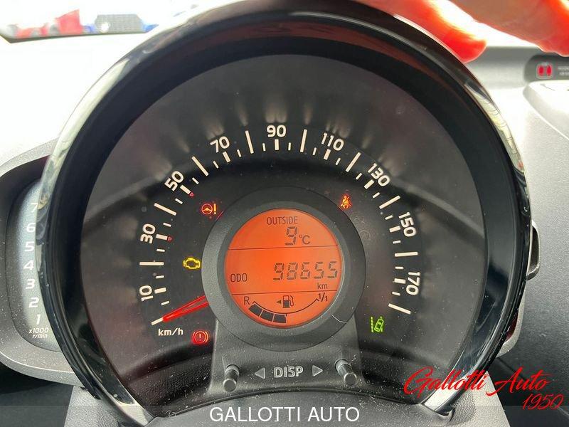 Citroën C1 1.0 VTi72 S&S Shine Neopatentati