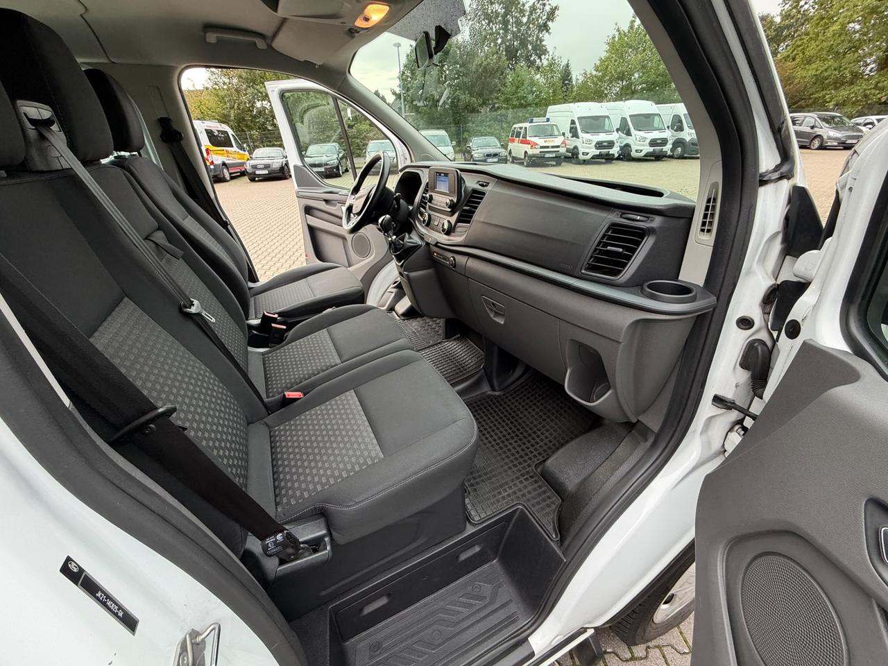 Ford Transit Custom 9 posti doppio clima