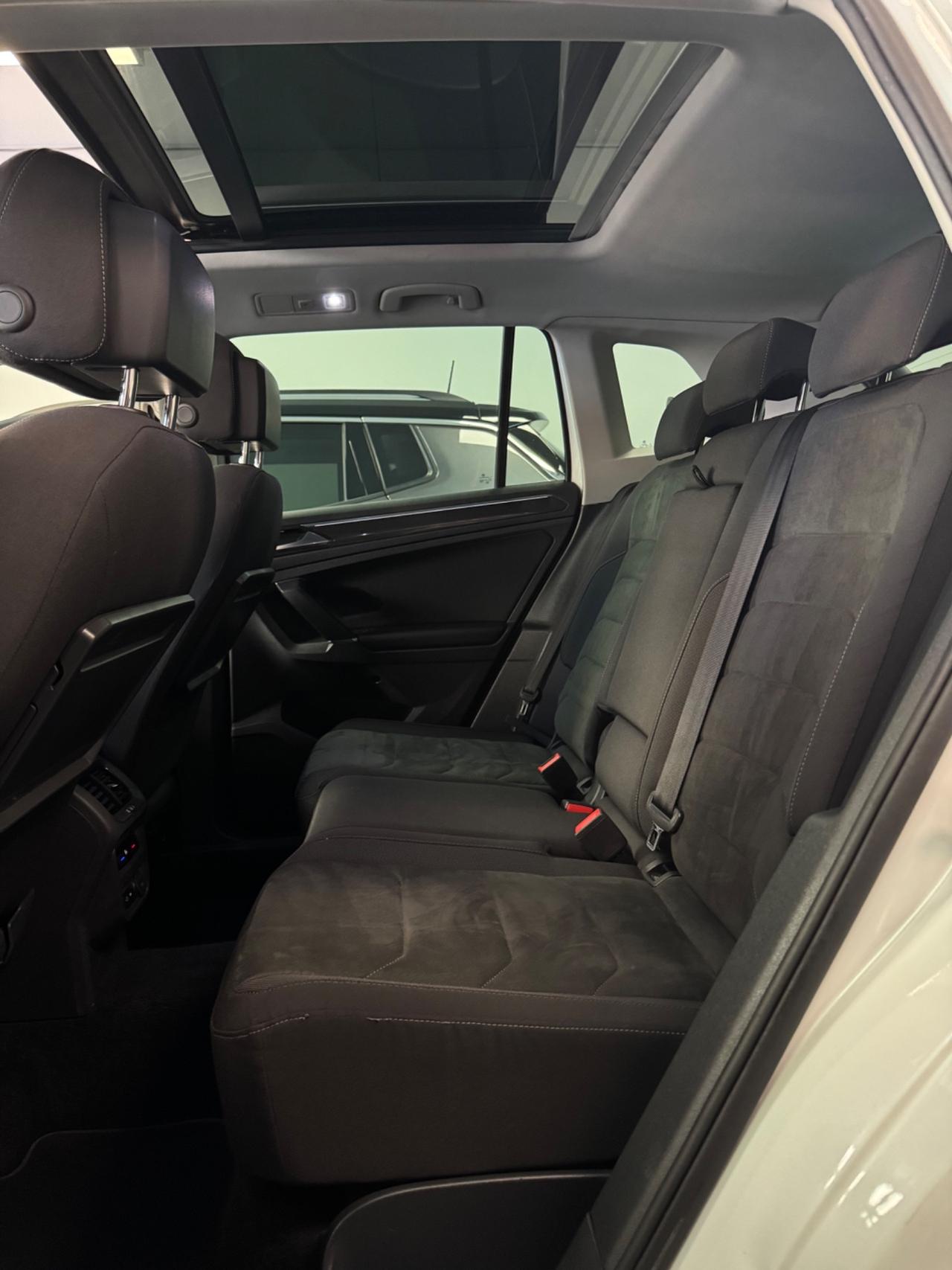VW TIGUAN 2.0 TDI 150 CV R LINE TETTO APRIBILE
