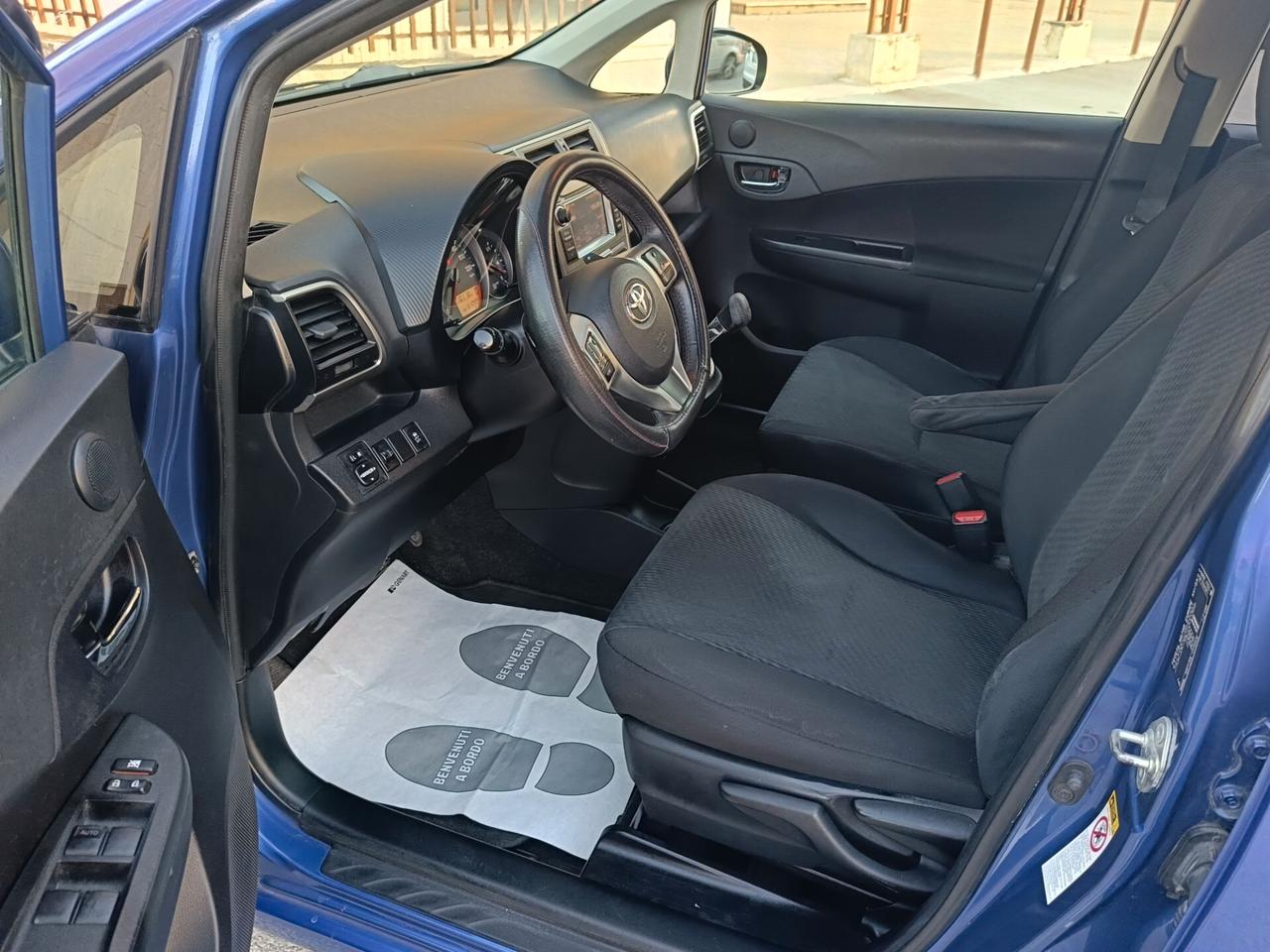 Toyota Verso-S 1.3 CVT Active