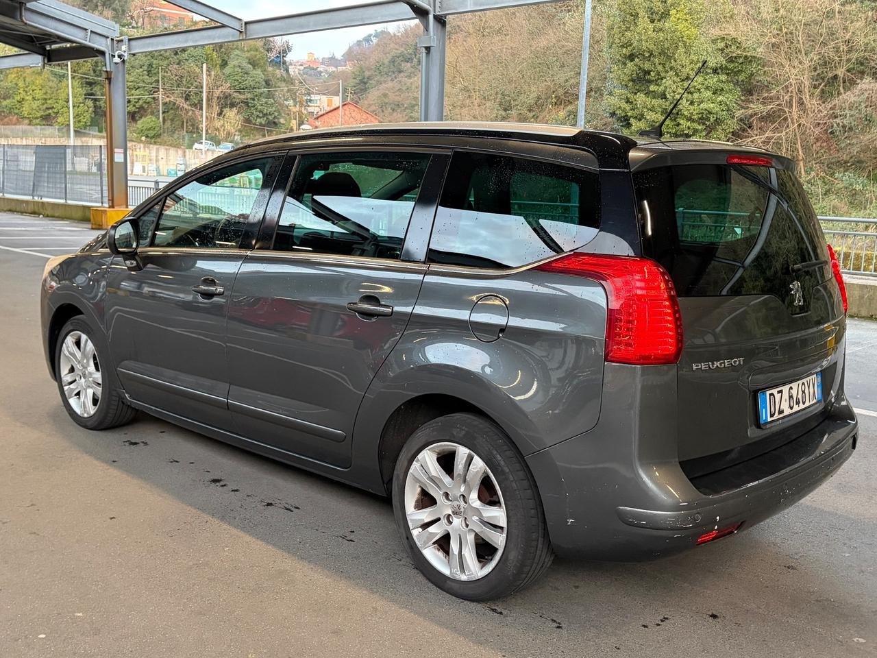 Peugeot 5008 2.0 HDi 150CV 7 posti - euro5 2010