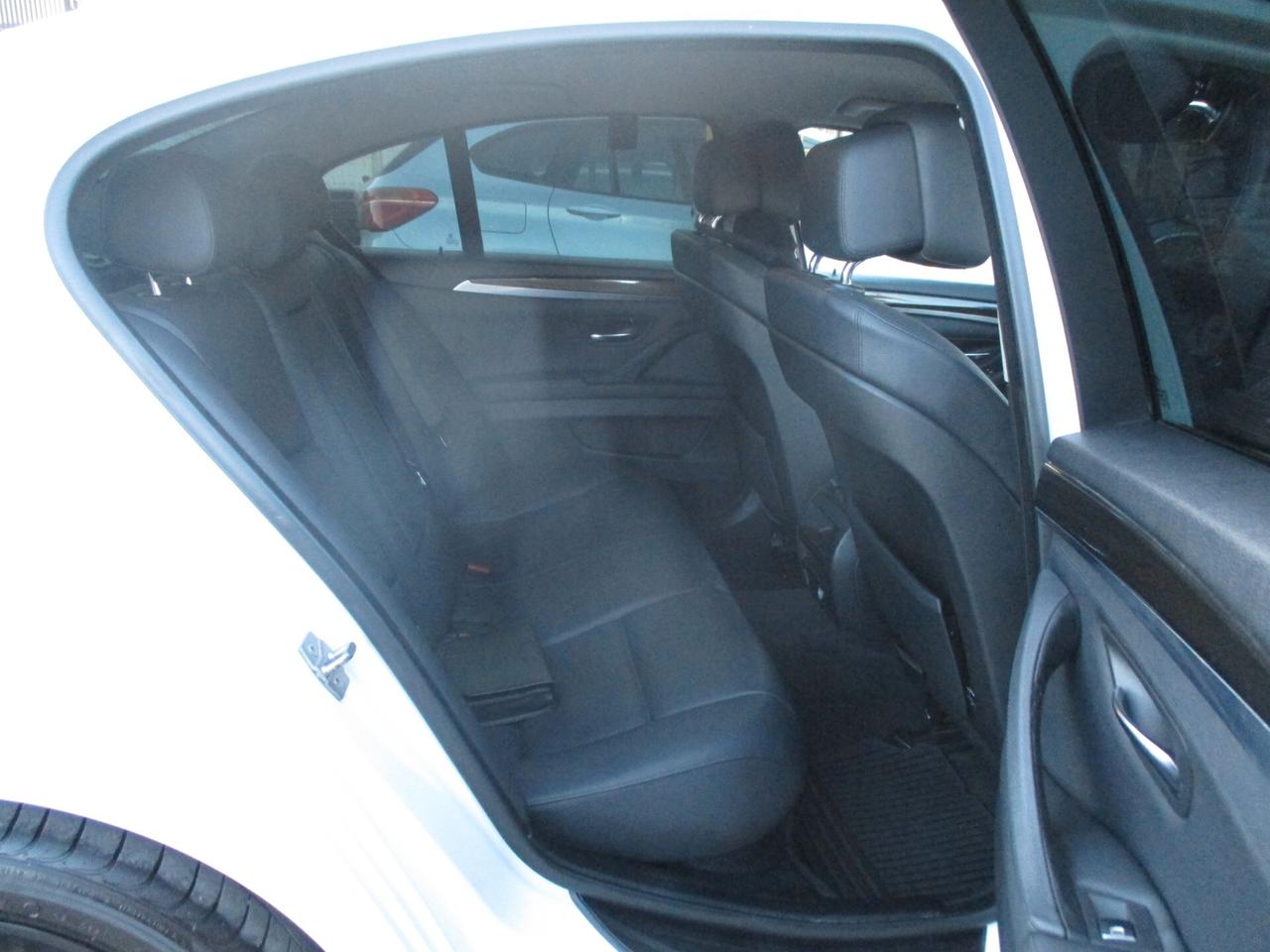 BMW 520 D FUTURA M-PERFORMANCE STRAFULL!!!