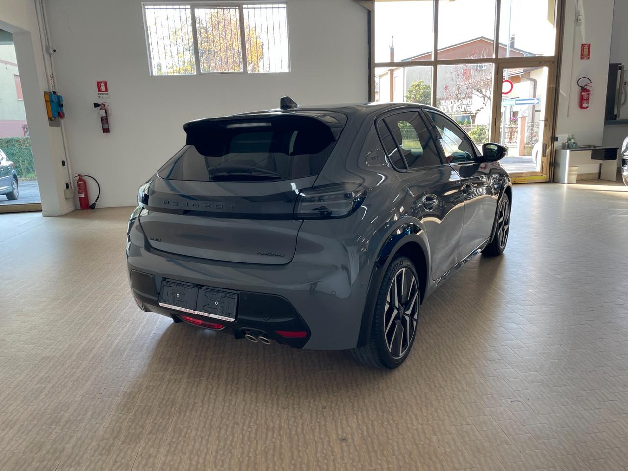 Peugeot 208 Hybrid 136 e-DCS6 GT 2025