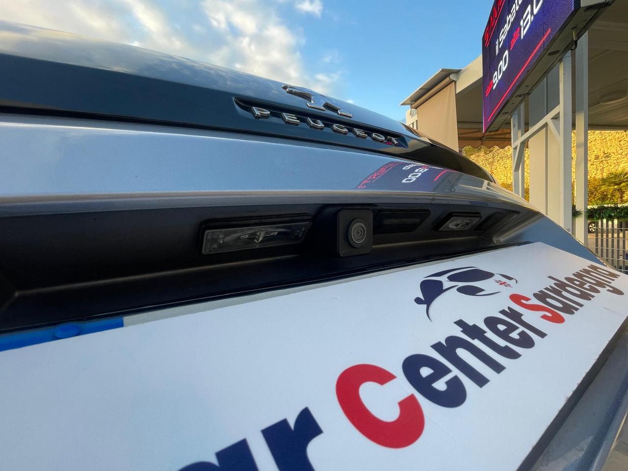 Peugeot 3008 BlueHDi 130 S&S EAT8 Active Pack