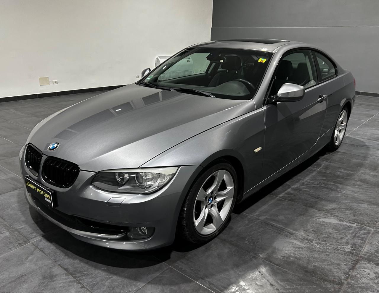 Bmw 325i Coupé e92