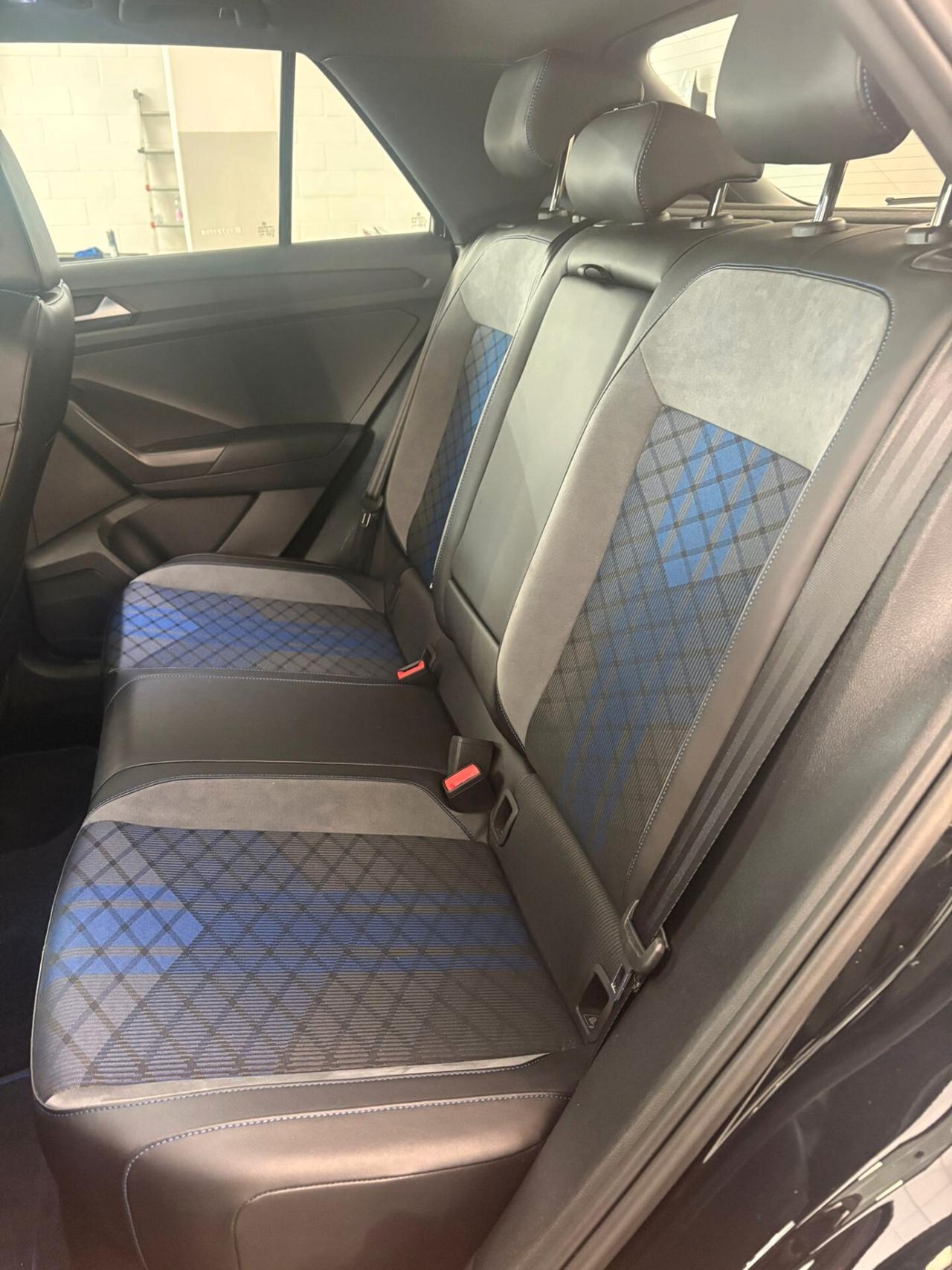 Volkswagen T-Roc R 2.0 TSI DSG 4MOTION BlueMotion Technology
