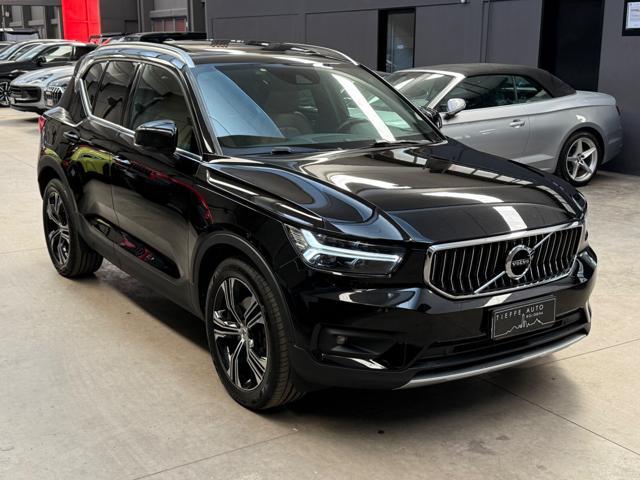 VOLVO XC40 D4 AWD Geartronic Inscription