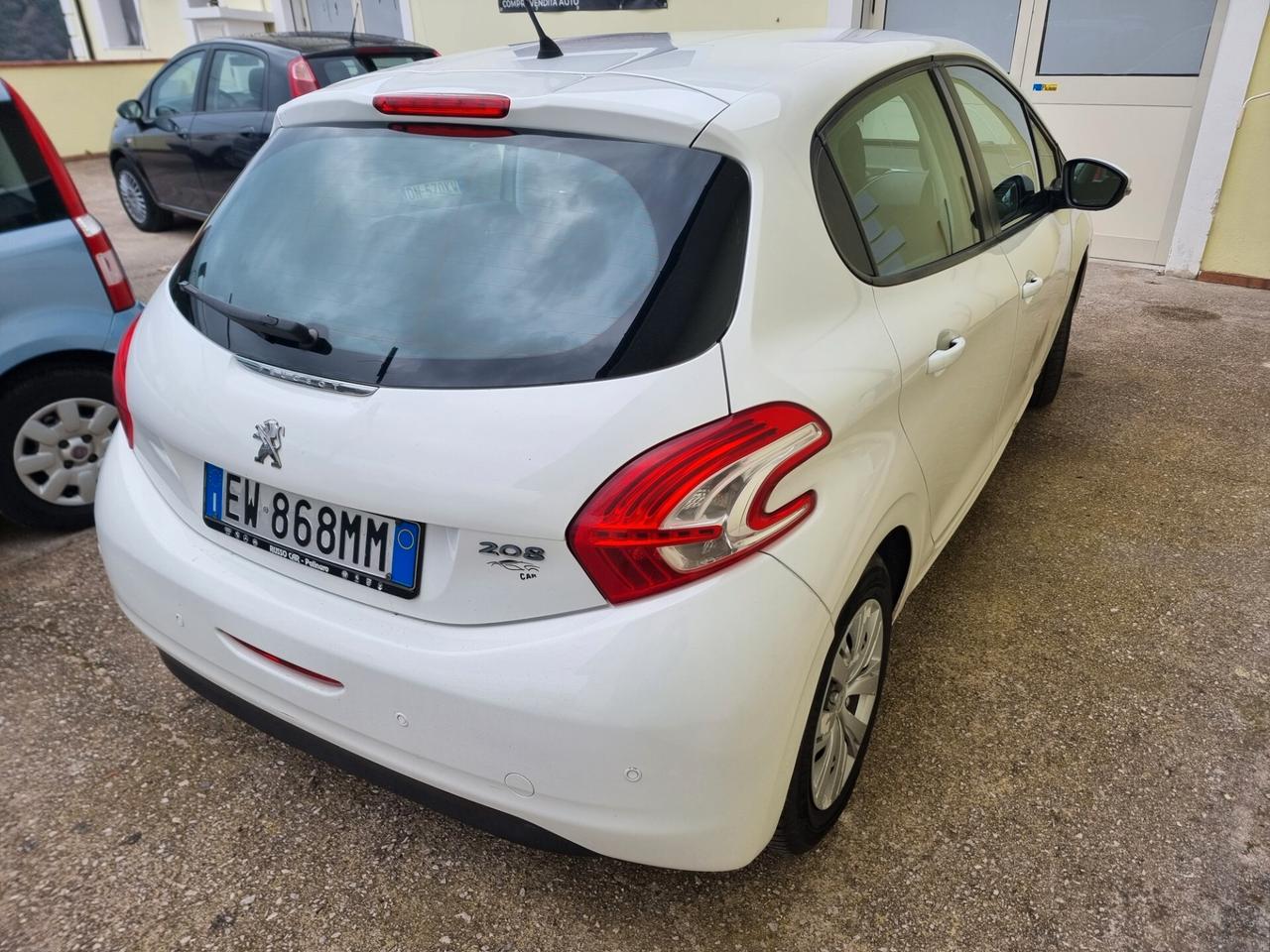 Peugeot 208 1.4 HDi 68 CV 5 porte Access