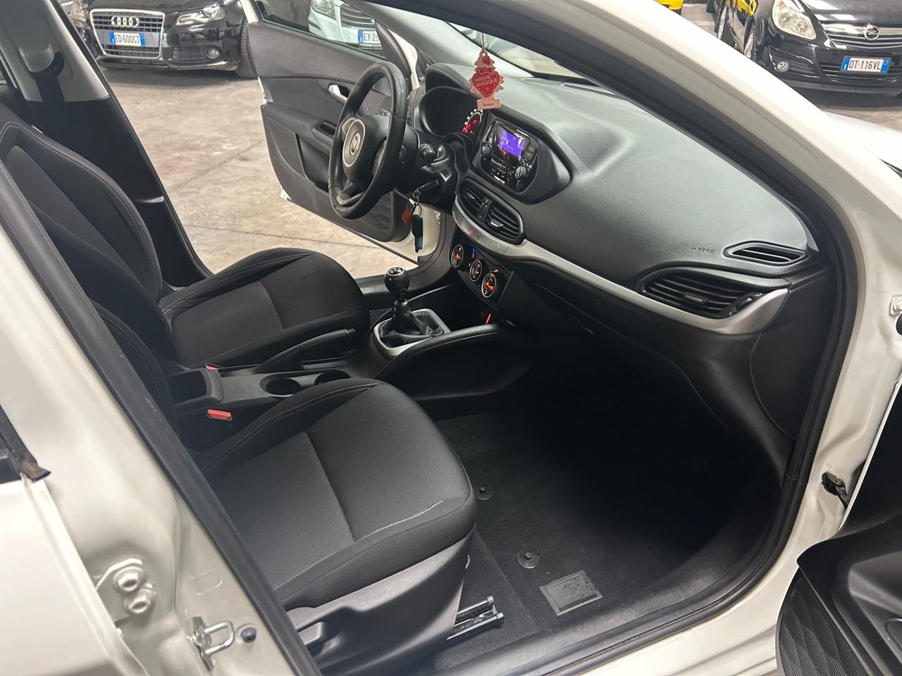 Fiat Tipo 1.6 Mjt 120cv S&S SW Lounge euro6