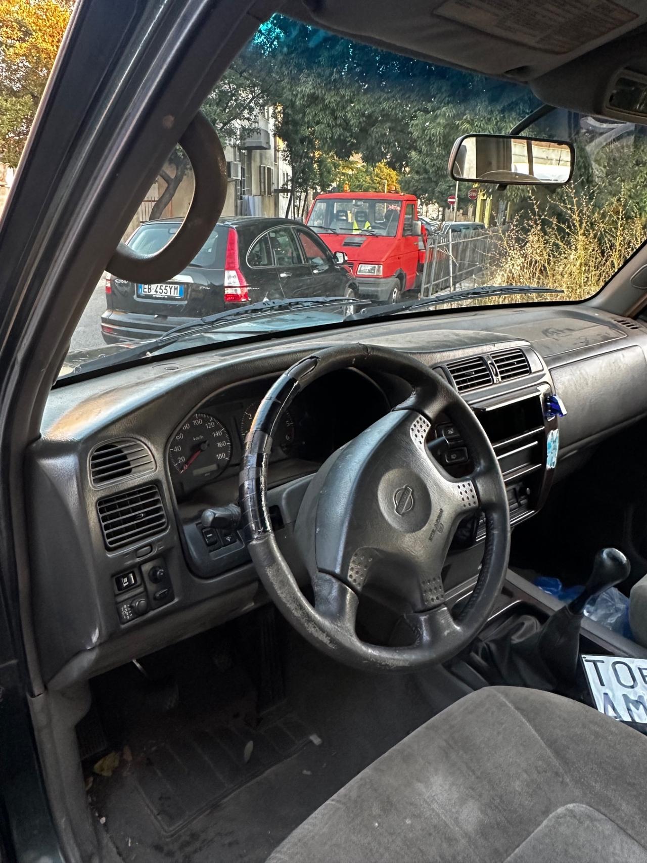 Nissan Patrol GR 3.0 M57 GANCIO TRAINO 7 posti