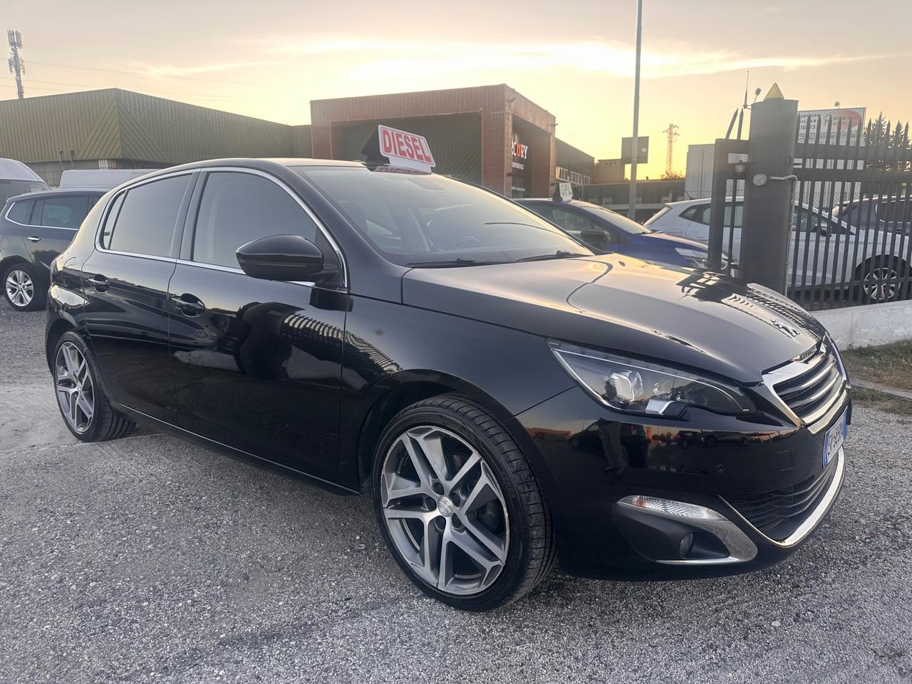 Peugeot 308 BlueHDi 130 S&S EAT8 Allure