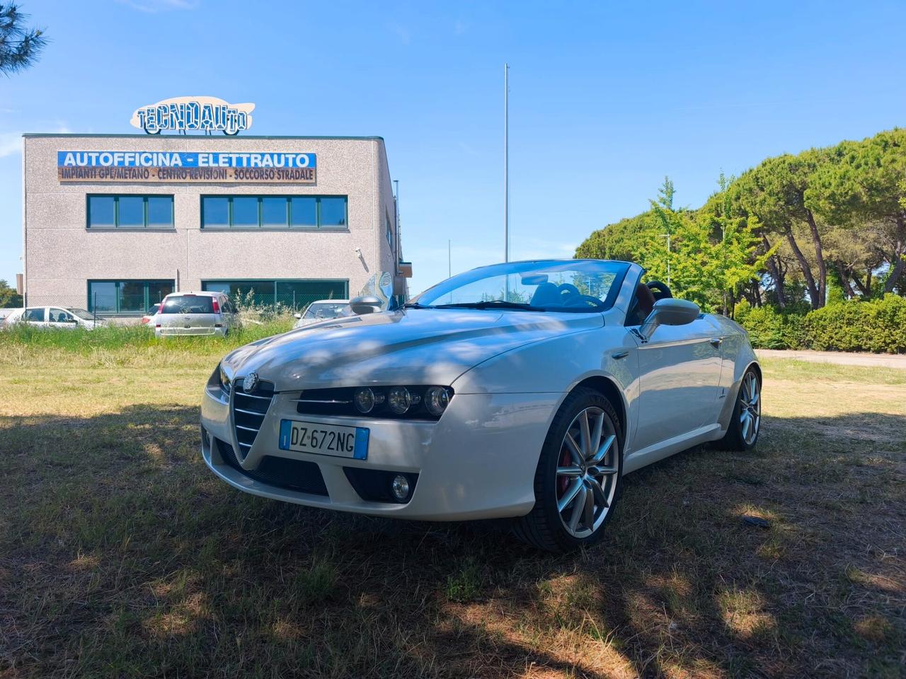 Alfa Romeo Spider 1750 TBi