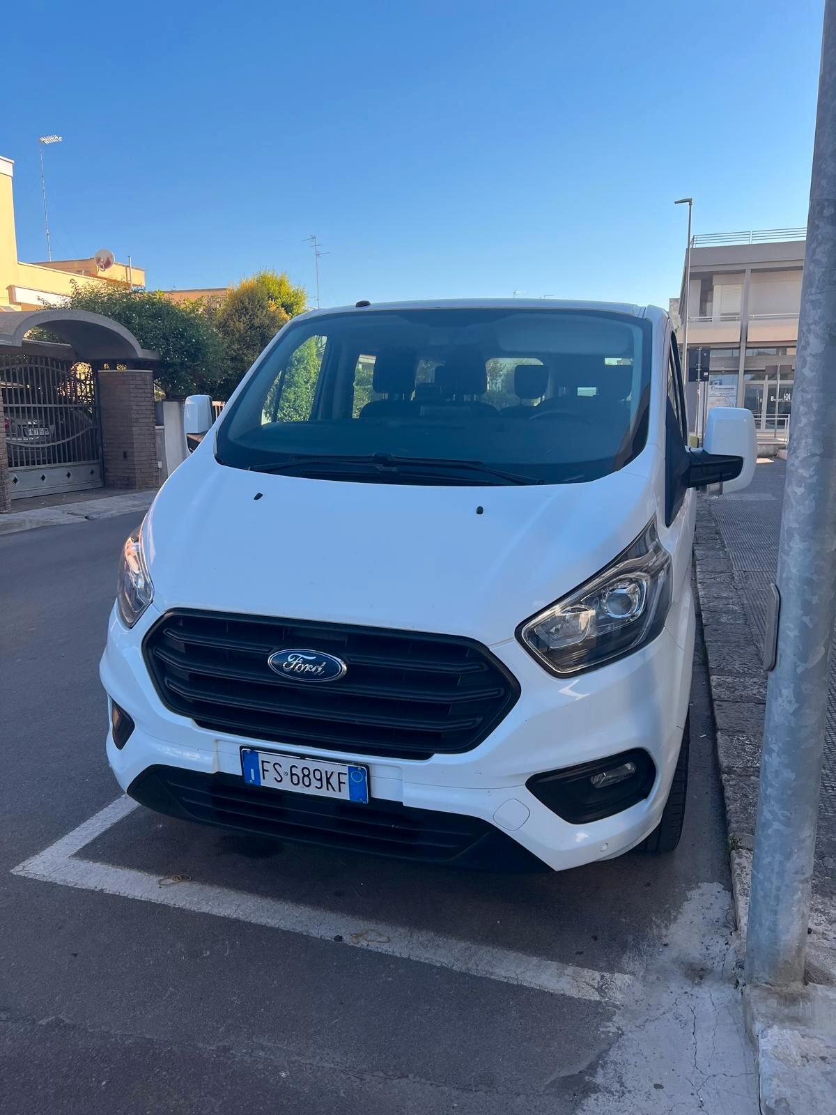 Ford Tourneo Custom Transit 9 posti