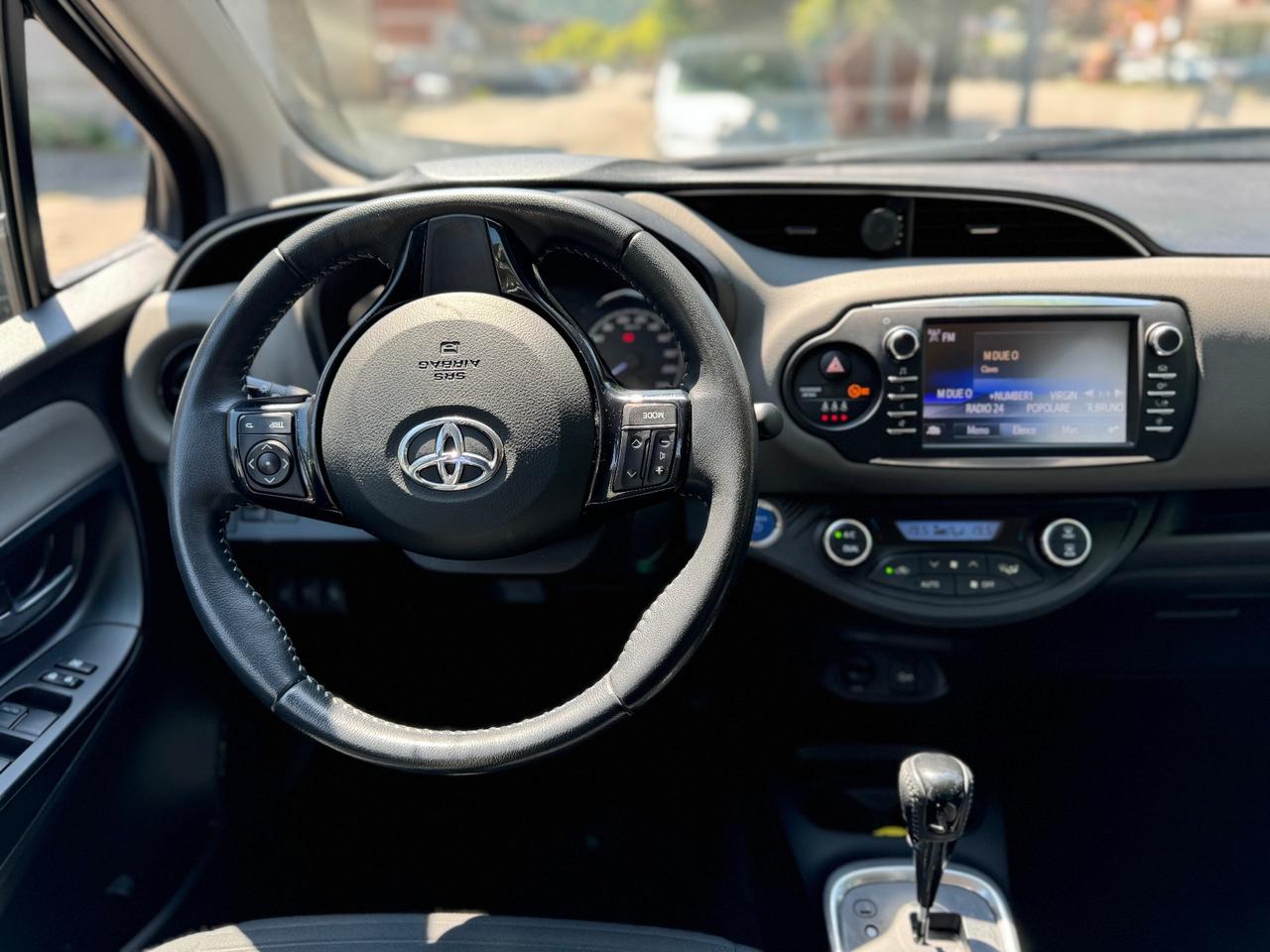 Toyota Yaris 1.5 Hybrid 5 porte - NEOPATENTATI