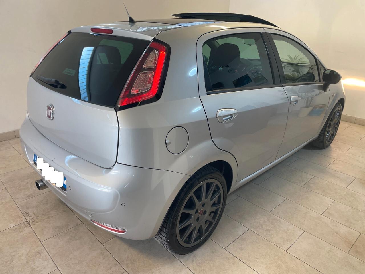 Fiat Punto 1.3 85 CV MJT Lounge TETTO APRIBILE Neopatentati