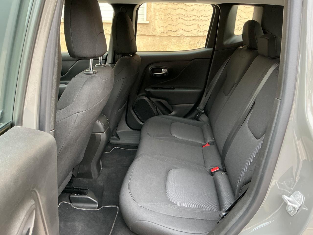 Jeep Renegade 1.6 Mjt 130 CV Longitude