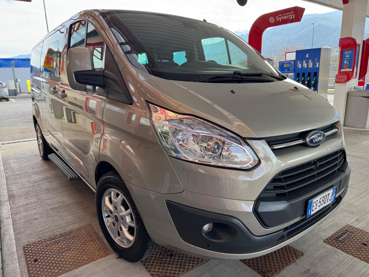 Ford Tourneo Custom Tourneo Custom 300 2.2 TDCi 155CV PL Titanium
