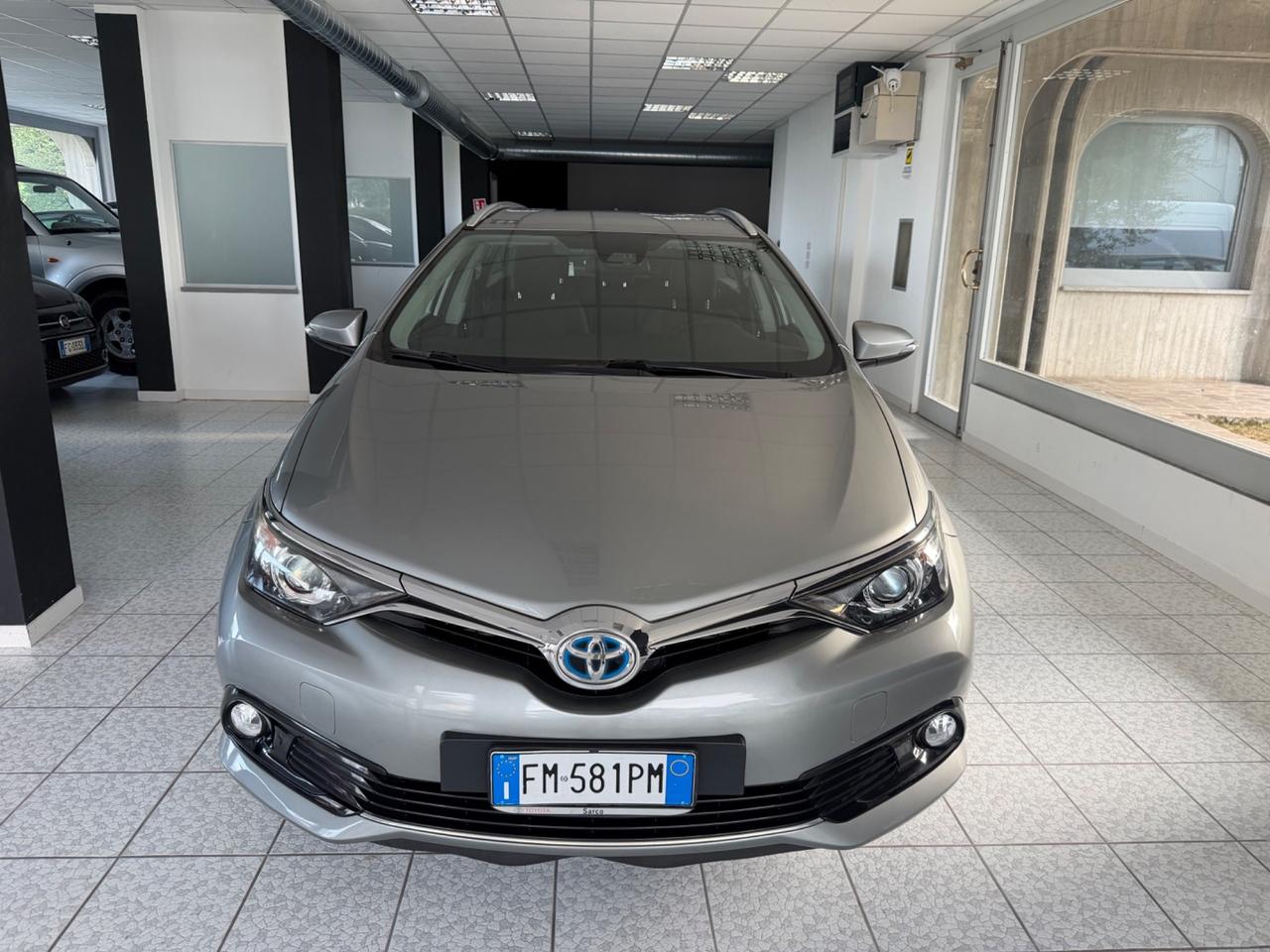 Toyota Auris Touring Sports 1.8 Hybrid Business