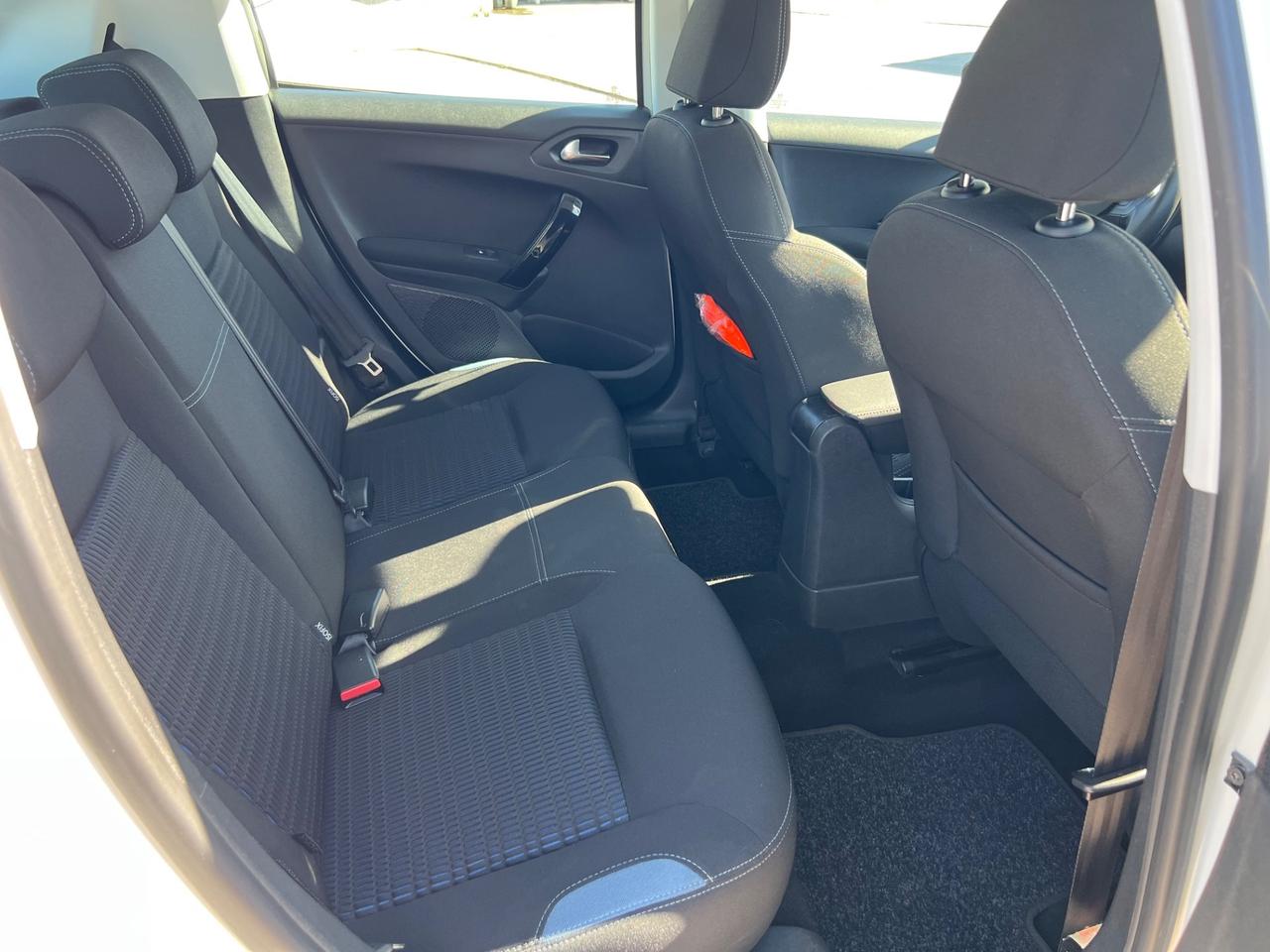 Peugeot 208 1.2 VTi 82 CV 5 porte Allure 2013