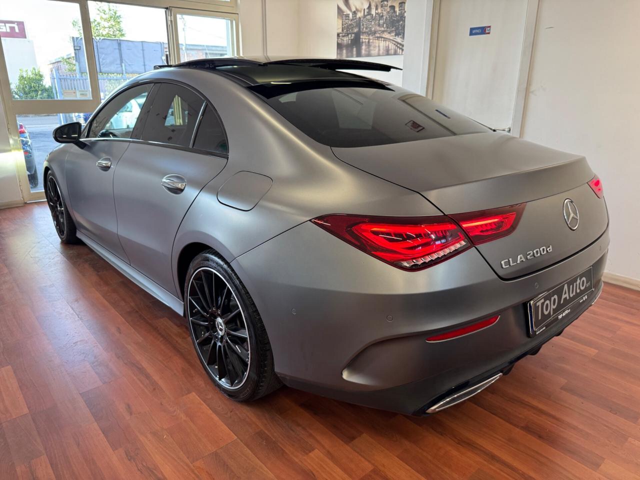 MERCEDES-BENZ CLA 200 d AUT. PREMIUM AMG / TETTO